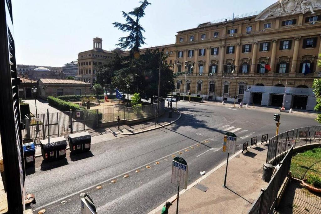 Flatinrome Termini 2 Grande Appartamento Luminoso In Centro Exteriör bild
